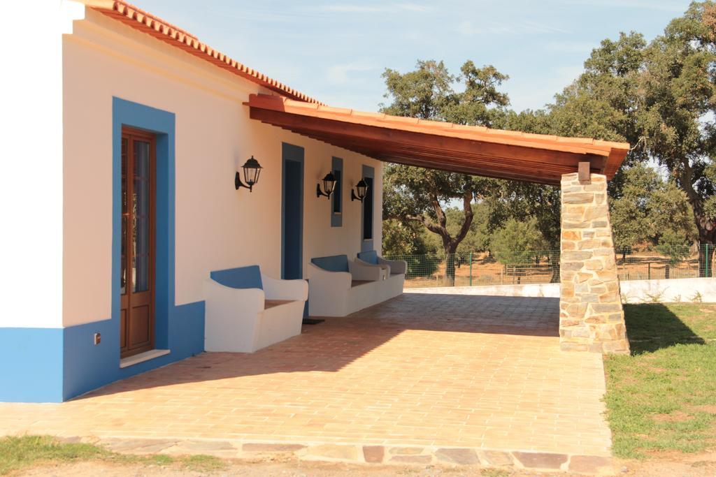 Monte Azul - Casas De Campo Do Junqueirinho Bicos Pokoj fotografie